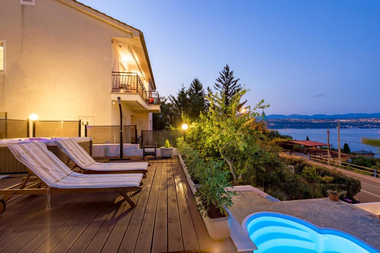 Apartmani Hrvatin Опатия Экстерьер фото